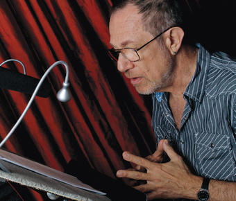 Audiobook narrator Stefan Rudnicki ’66 has won two Best Spoken Word Grammys.PHOTO: Alex Linares